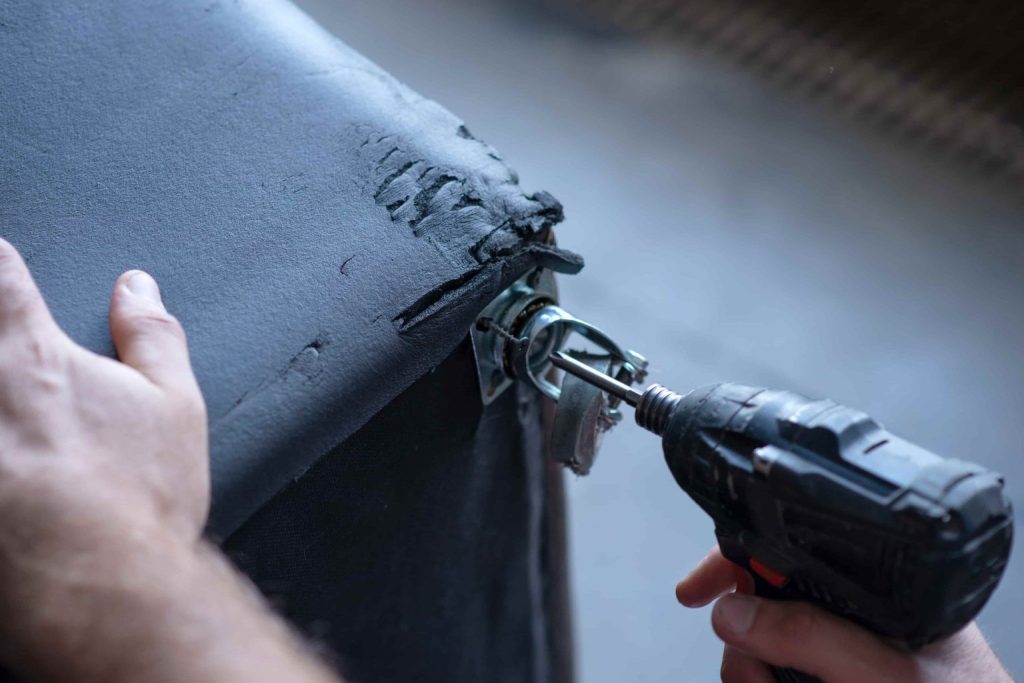 تعمیرات صندلی سالن همایش و آمفی تئاتر